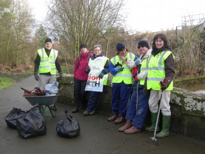 litter picking at Orchard Walk